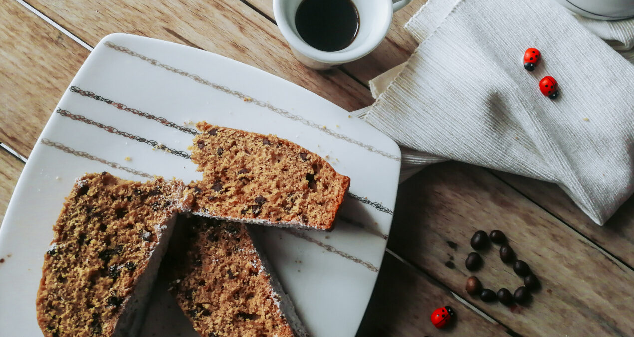 Torta soffice al caffè e cioccolato